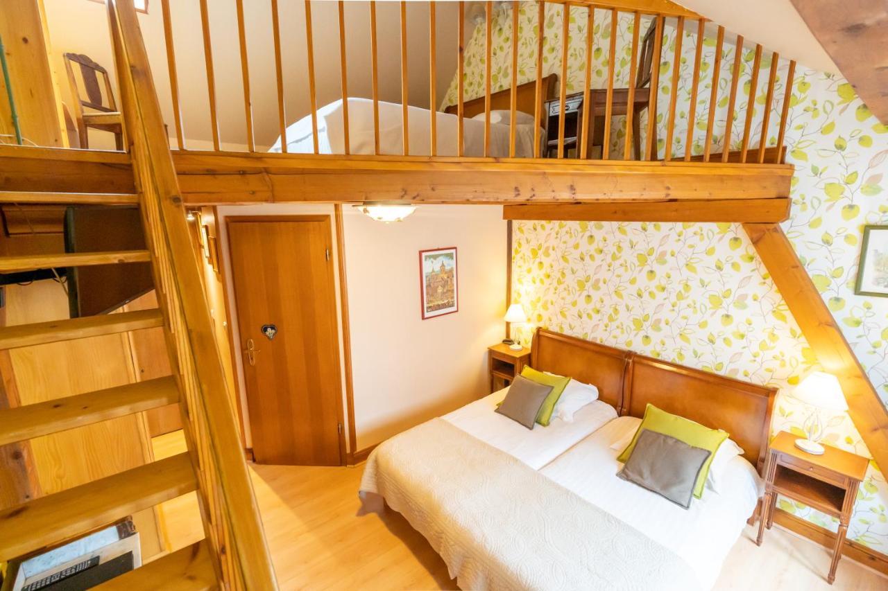 Hotel A L'Oriel Риквир Екстериор снимка
