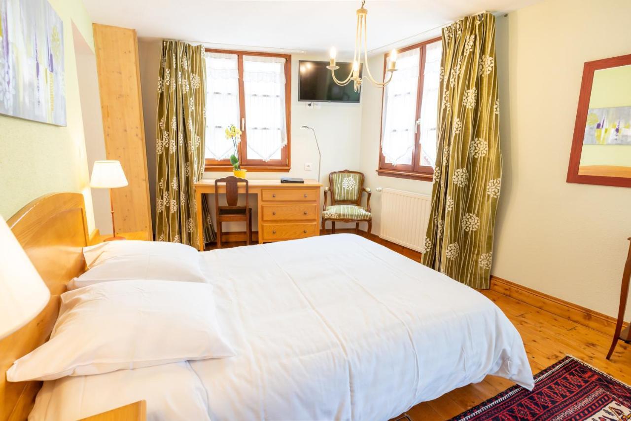Hotel A L'Oriel Риквир Екстериор снимка