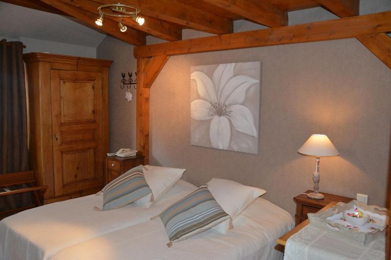 Hotel A L'Oriel Риквир Екстериор снимка