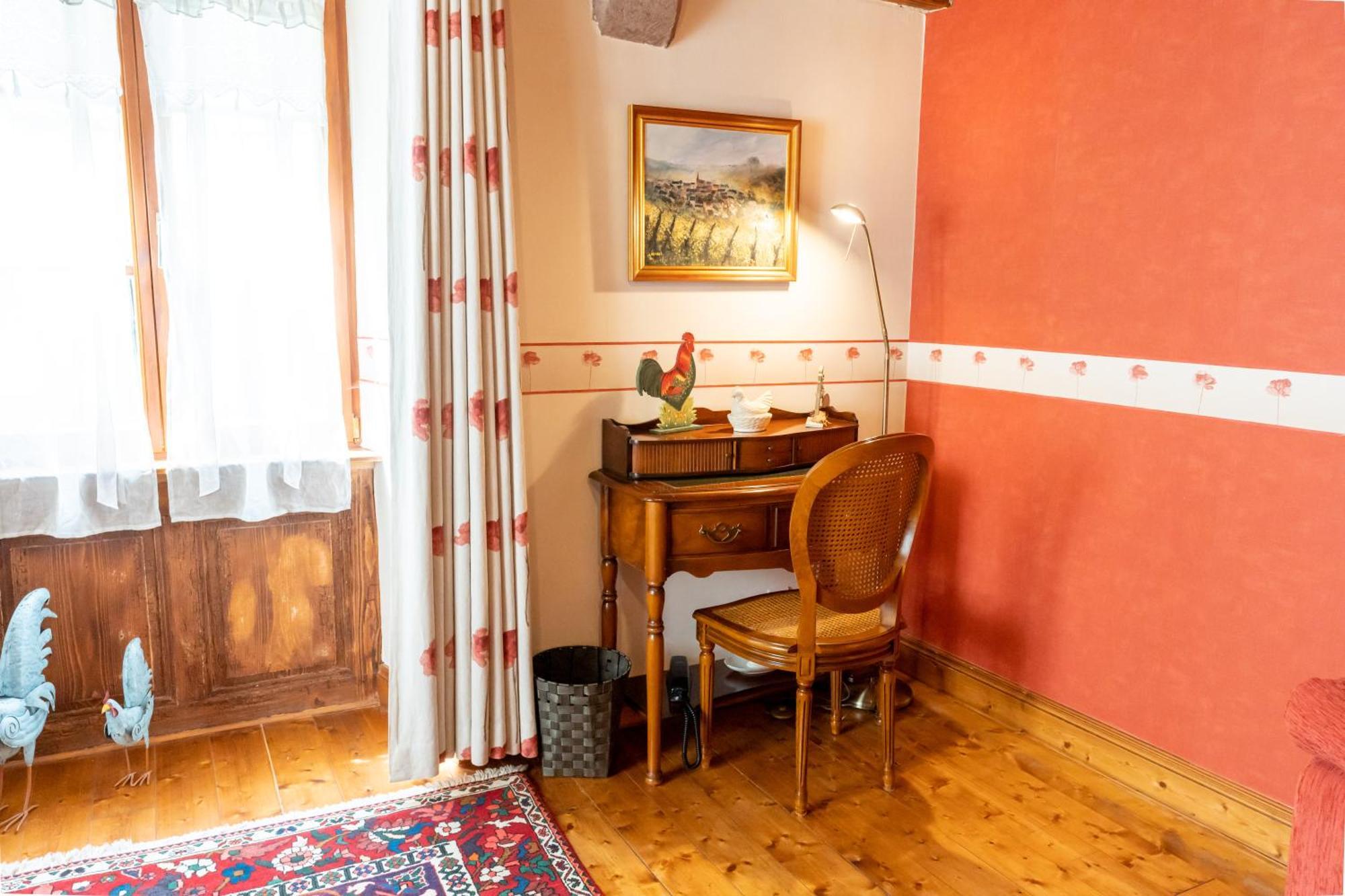 Hotel A L'Oriel Риквир Екстериор снимка